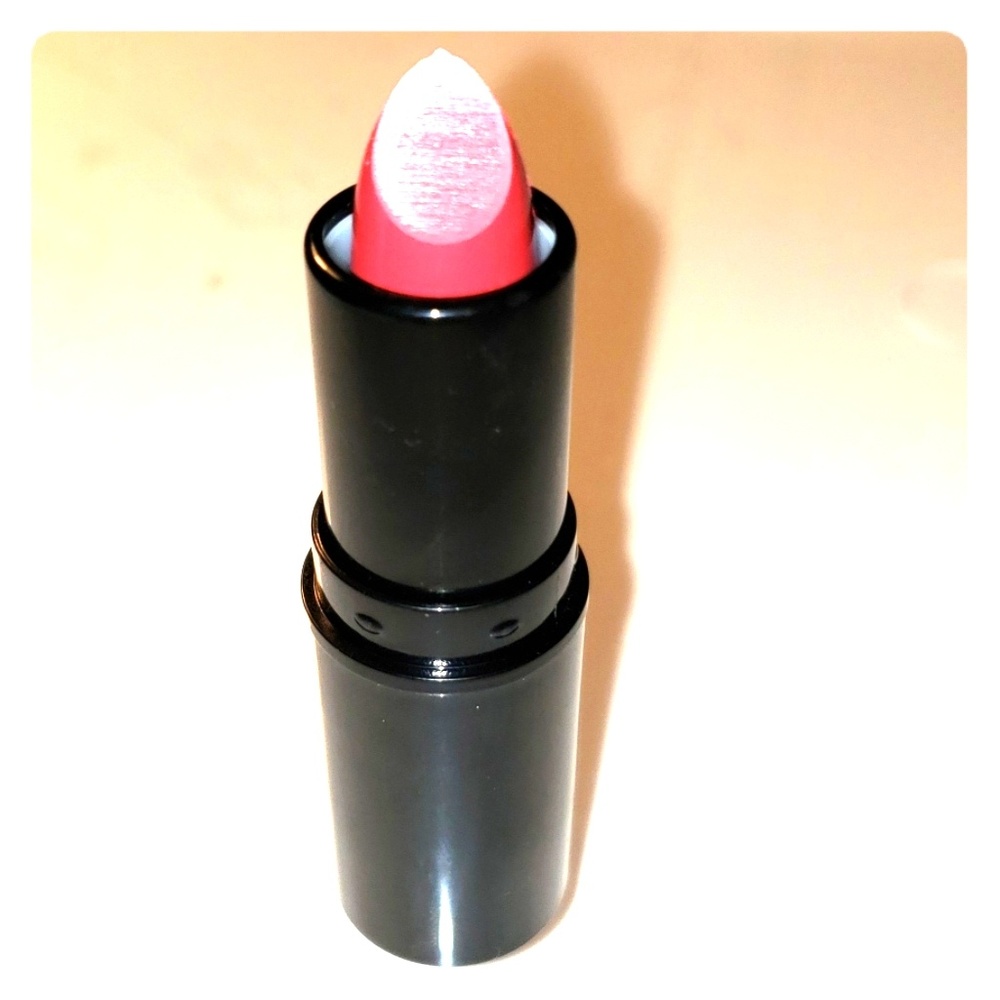 Fushia Pink Matt lipstick